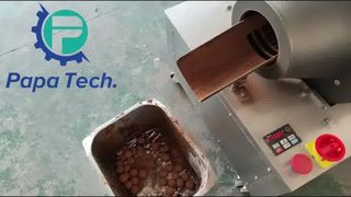 توپ خرما با پوشش پودر کاکائو